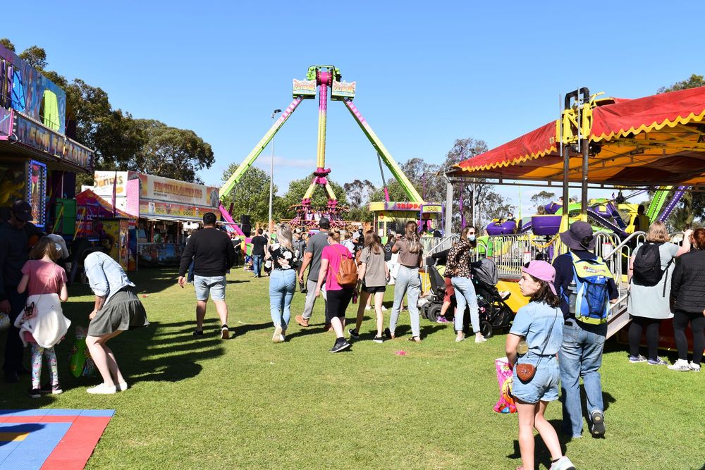 Ian takes the reins for Loxton Show post image