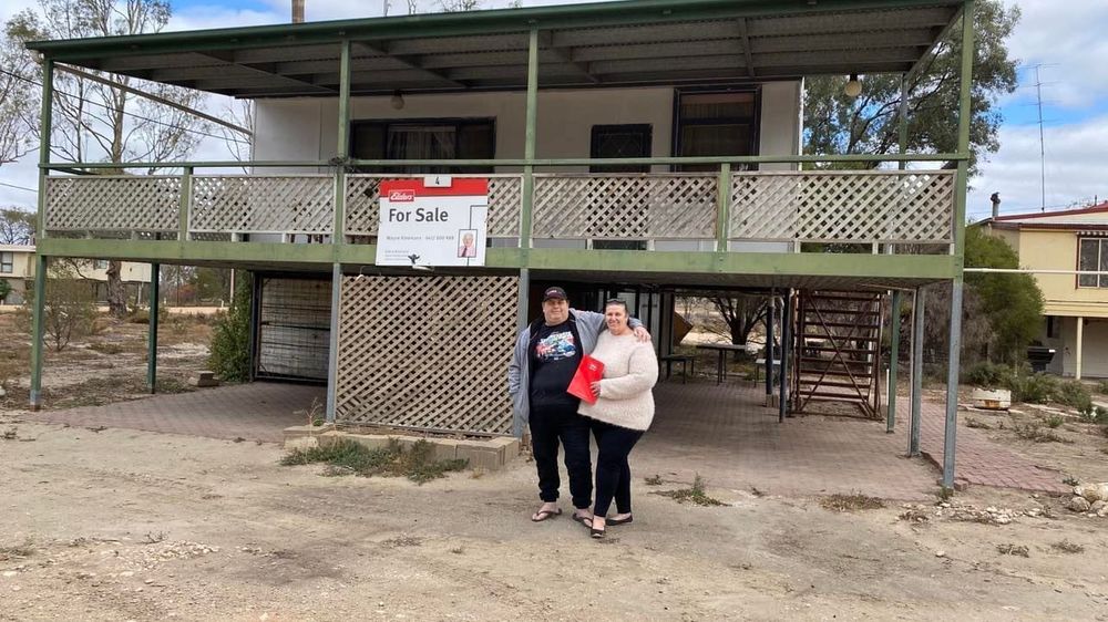 Out-of-towners ‘disadvantaged’ by flood support post image