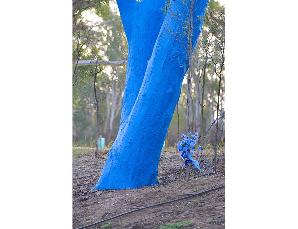 Loxton residents pay tribute to fallen officers post image
