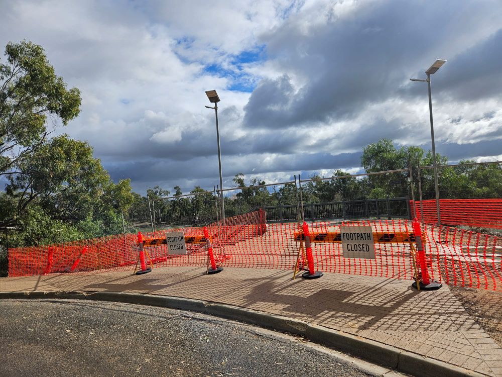 Safety concerns over Loxton stairs post image