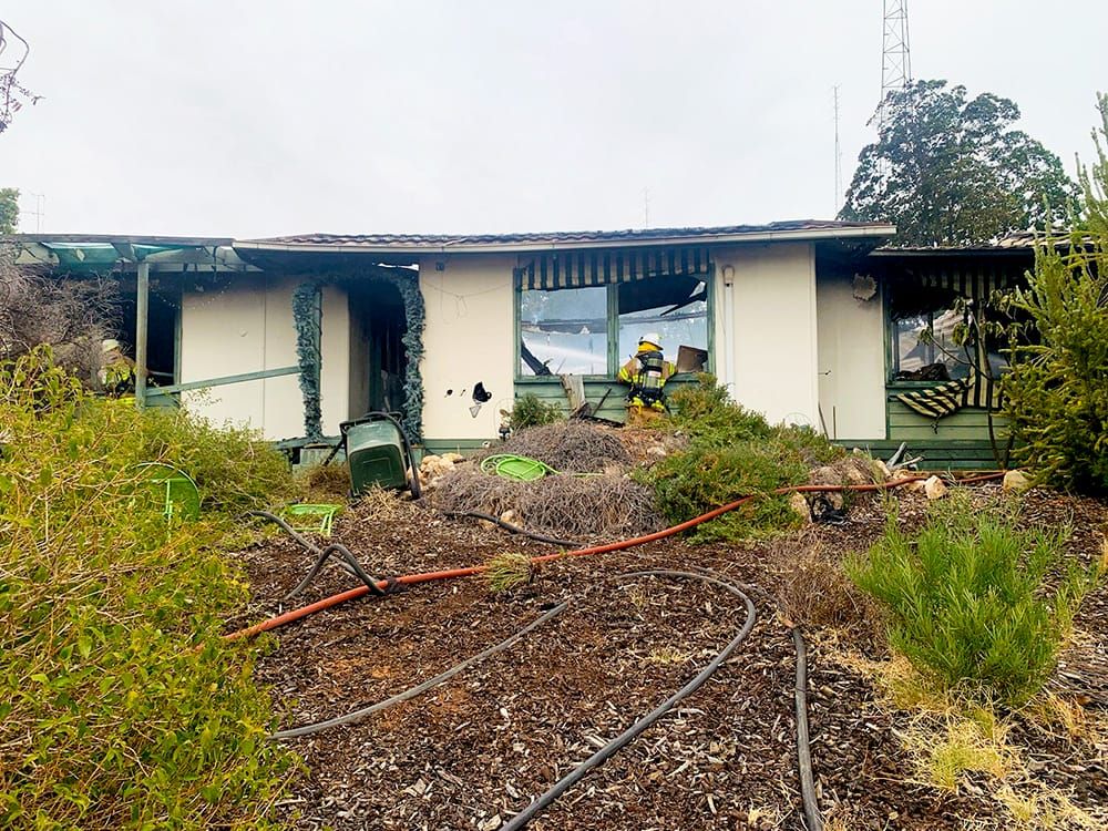Family stranded as outdoor cooking leads to $300,000 damage bill… Fire destroys Waikerie home post image