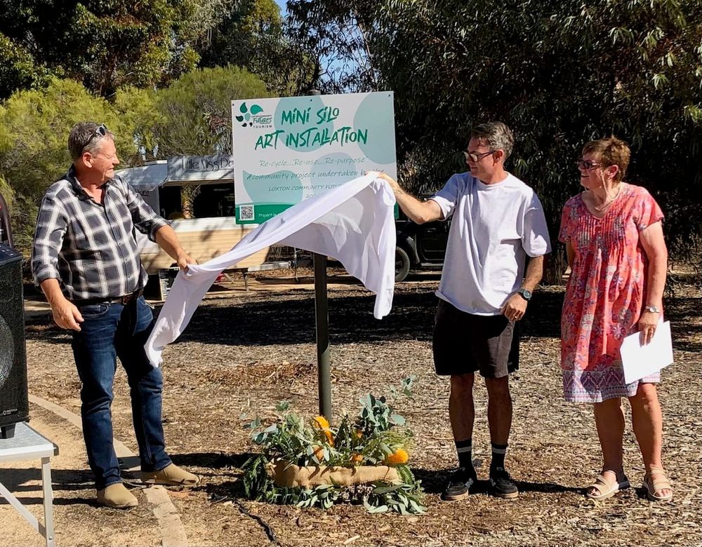 Loxton Mini Silos unveiled post image
