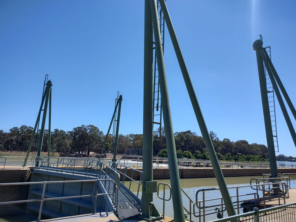 Boats passing through SA locks back to pre-flood highs post image