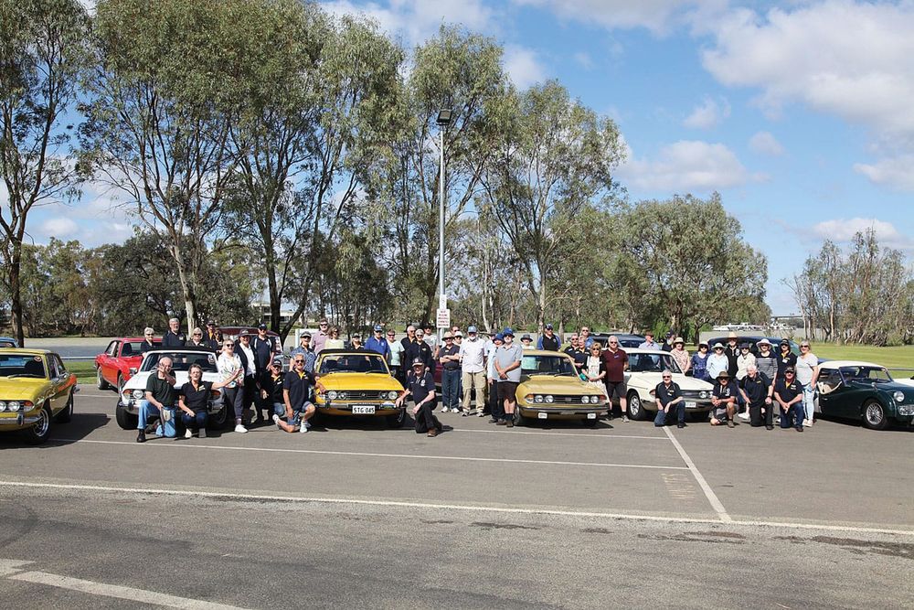 Stag drivers embrace the Riverland rally post image