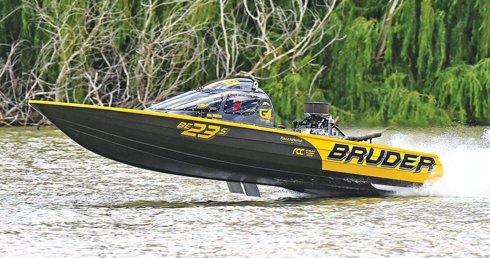 Powerboats start engines in season opener post image