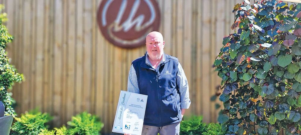 Loxton Hotel takes regional crown post image