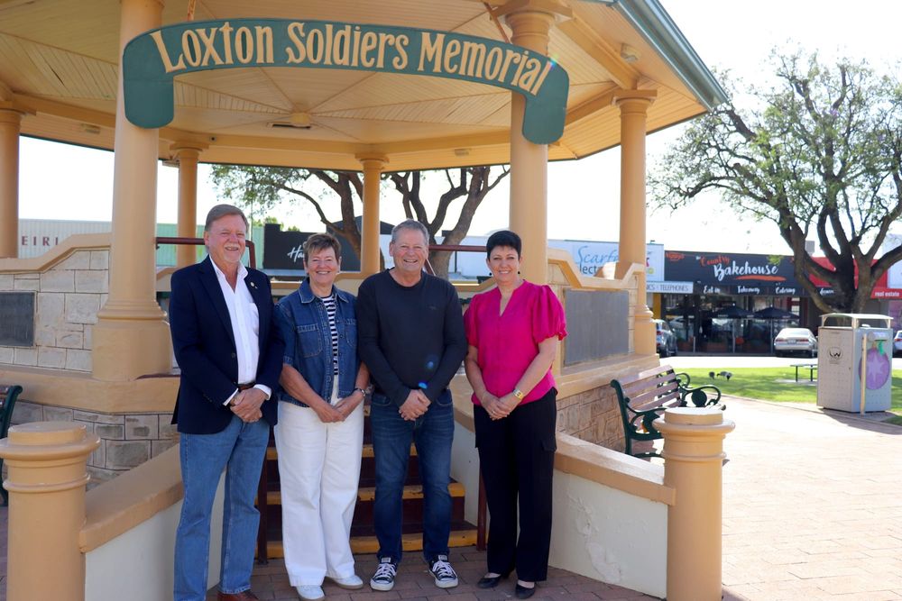 Karyn strikes right Loxton note post image