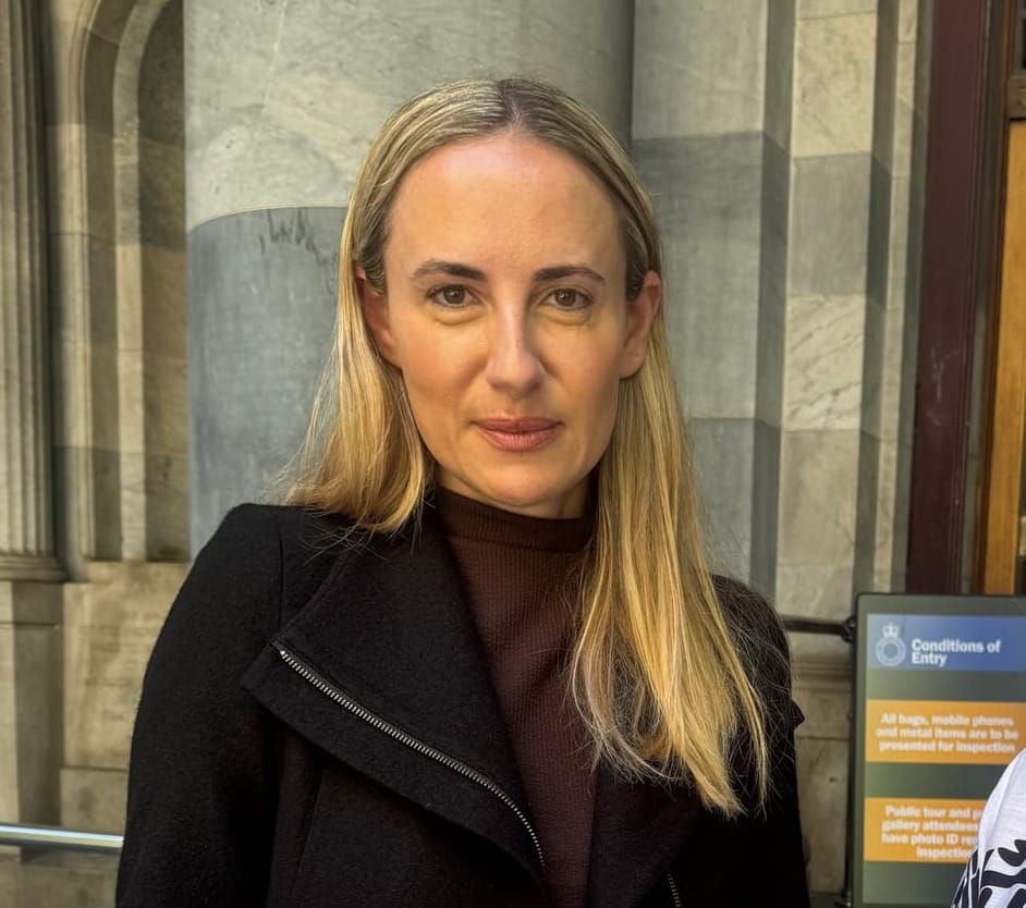 MP aims to banish ‘big soda’ and ‘big pharma’ post image