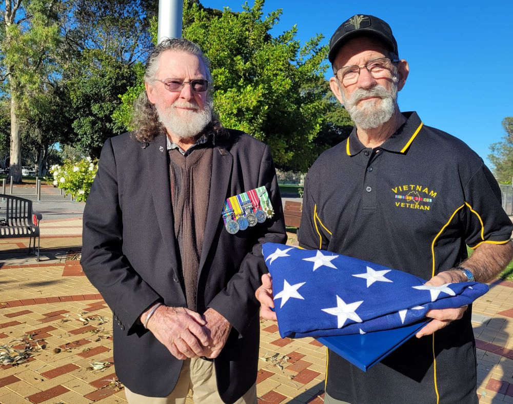 Riverland Vietnam War veterans pause to honour remembrance day post image