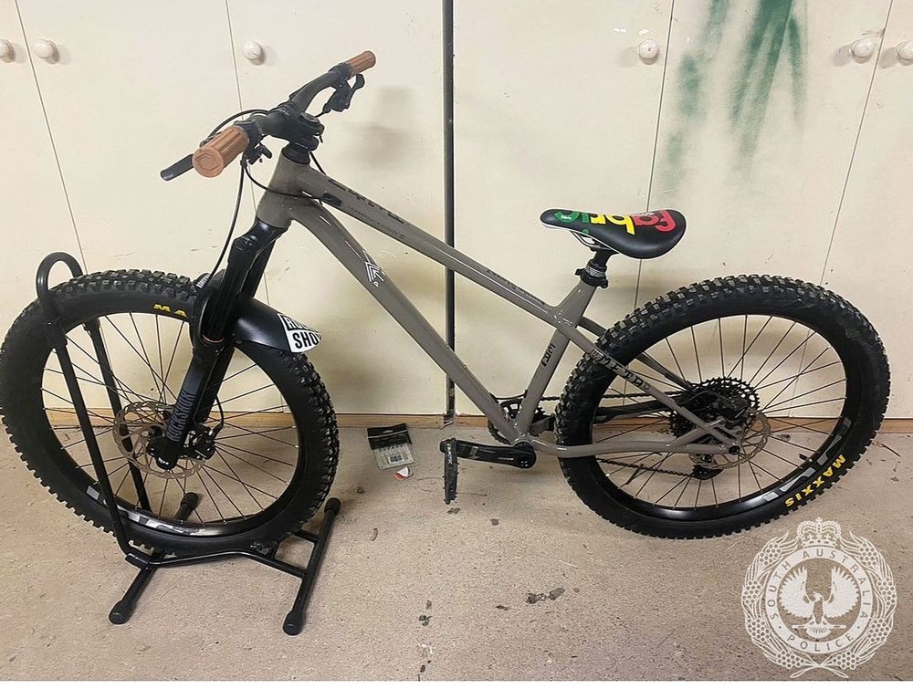Police investigate bike theft post image
