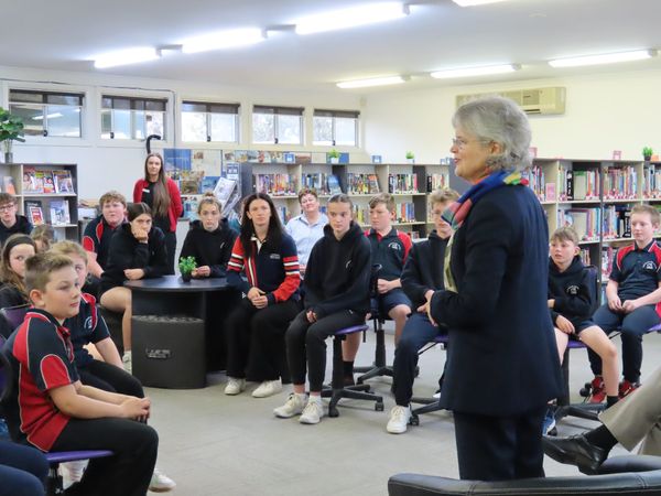 SA Governor visits Riverland students post image