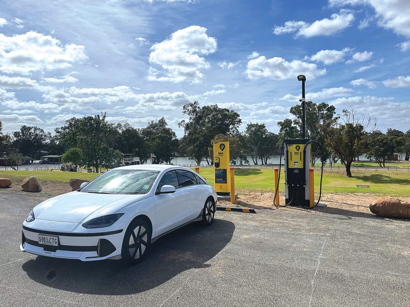 Region opens to electric vehicles post image