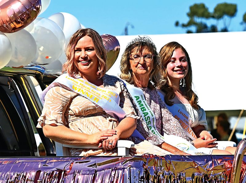 Mardi Gras, Tunarama exchange comes to an end post image