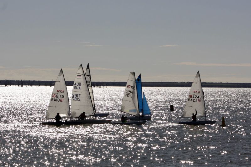 Blade records perfect day on Lake Bonney post image