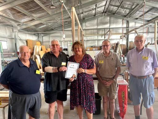 Volunteers the focus of minister’s 11th flood trip post image