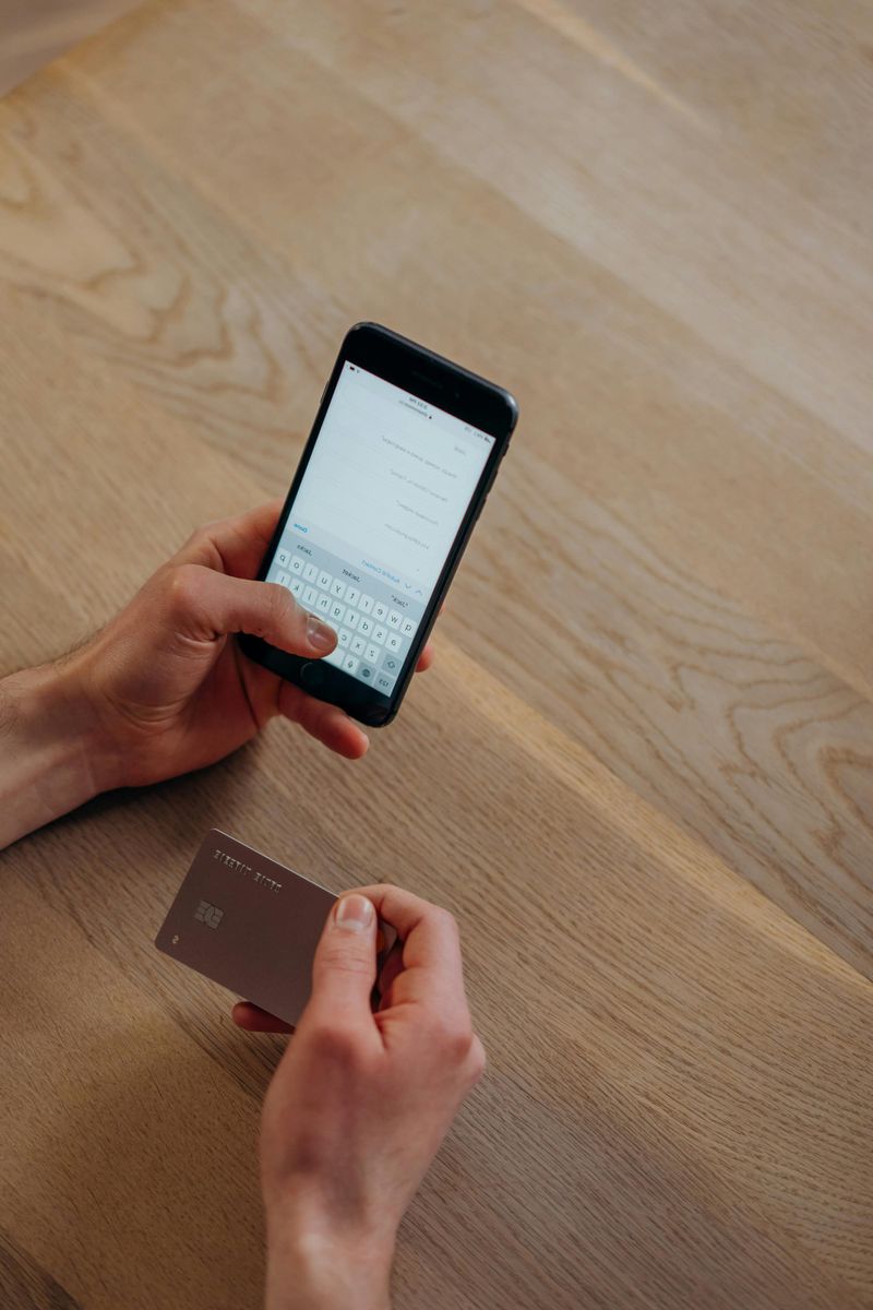 Credit card warning for local businesses post image