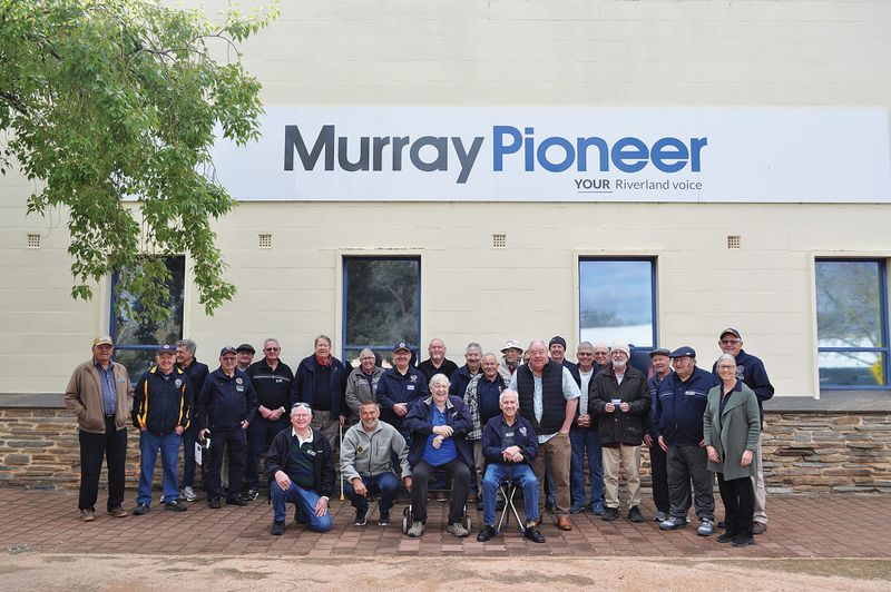 Probus Club drops in at Pioneer post image
