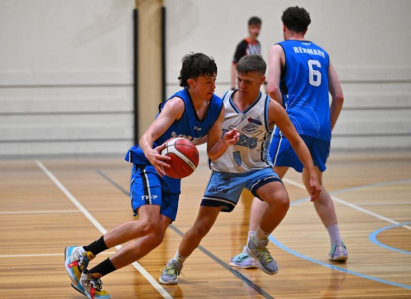 Full steam ahead for reigning champions post image