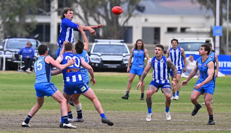Brilliant Burton sends the Roos through post image