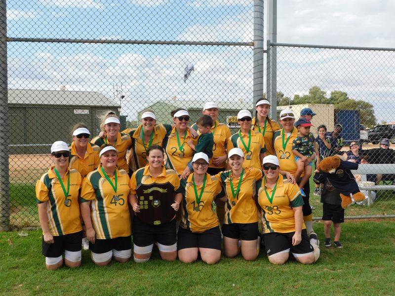 Sunraysia’s back-to-back Riverland softball premierships post image