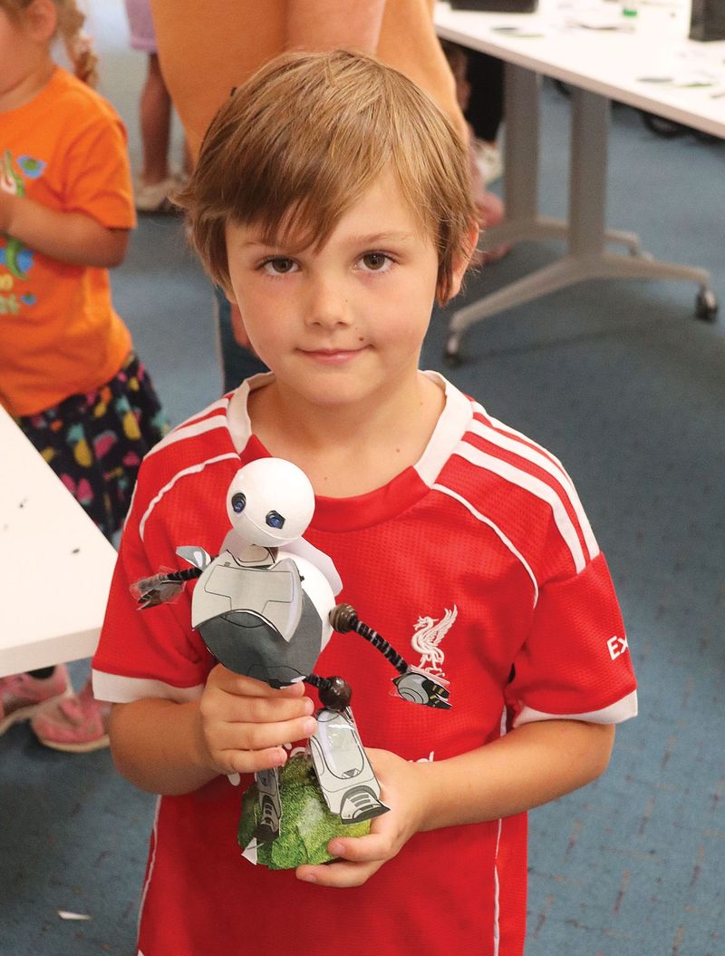 Robot fun at Waikerie post image