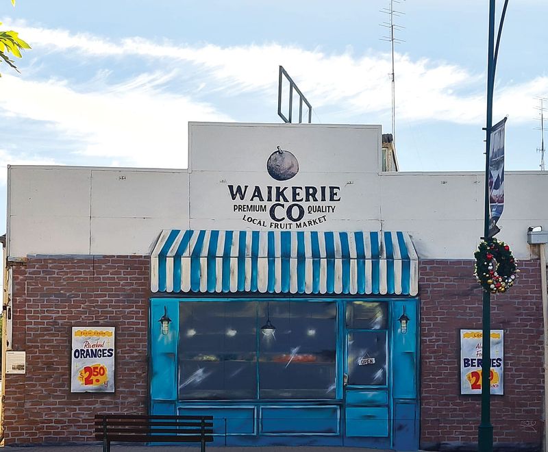 Street beautification is uniting Waikerie post image