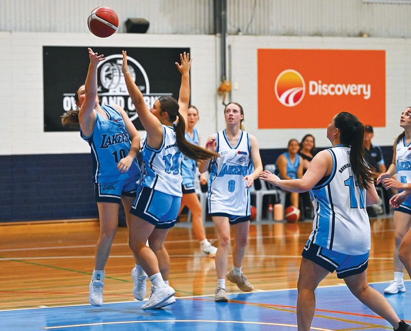 It ends level between basketball powerhouses post image