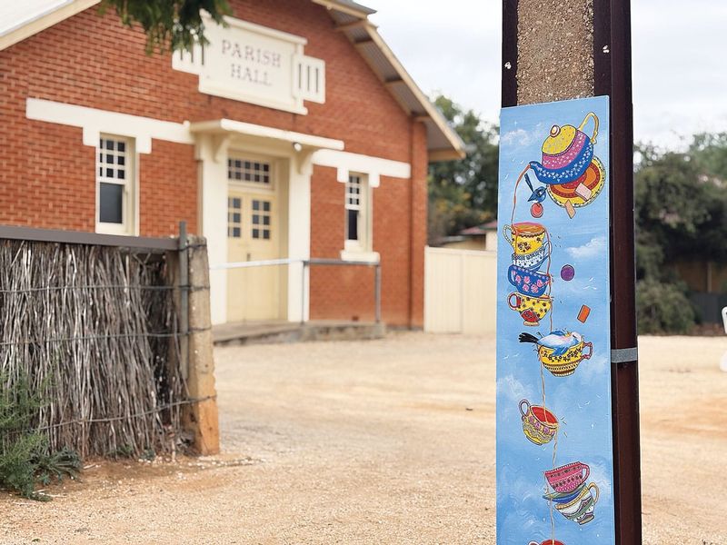 Loxton artwork brings streets back to life post image