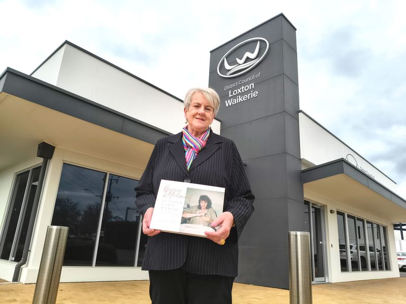 Heather calls time on council career post image