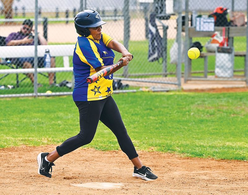 Loxton hit Cobby out the park to open softball season post image