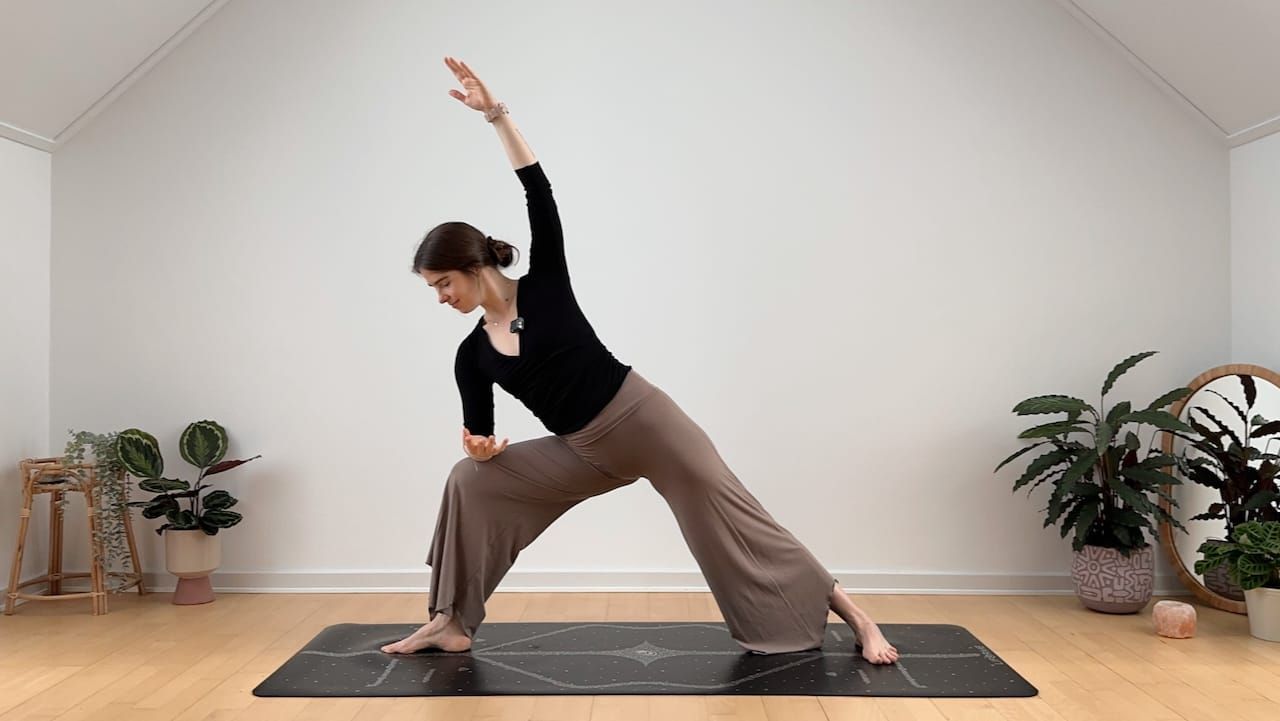 10 MIN YOGA || Full Body & Core Flow • Ruhige Kraft & Dehnungen