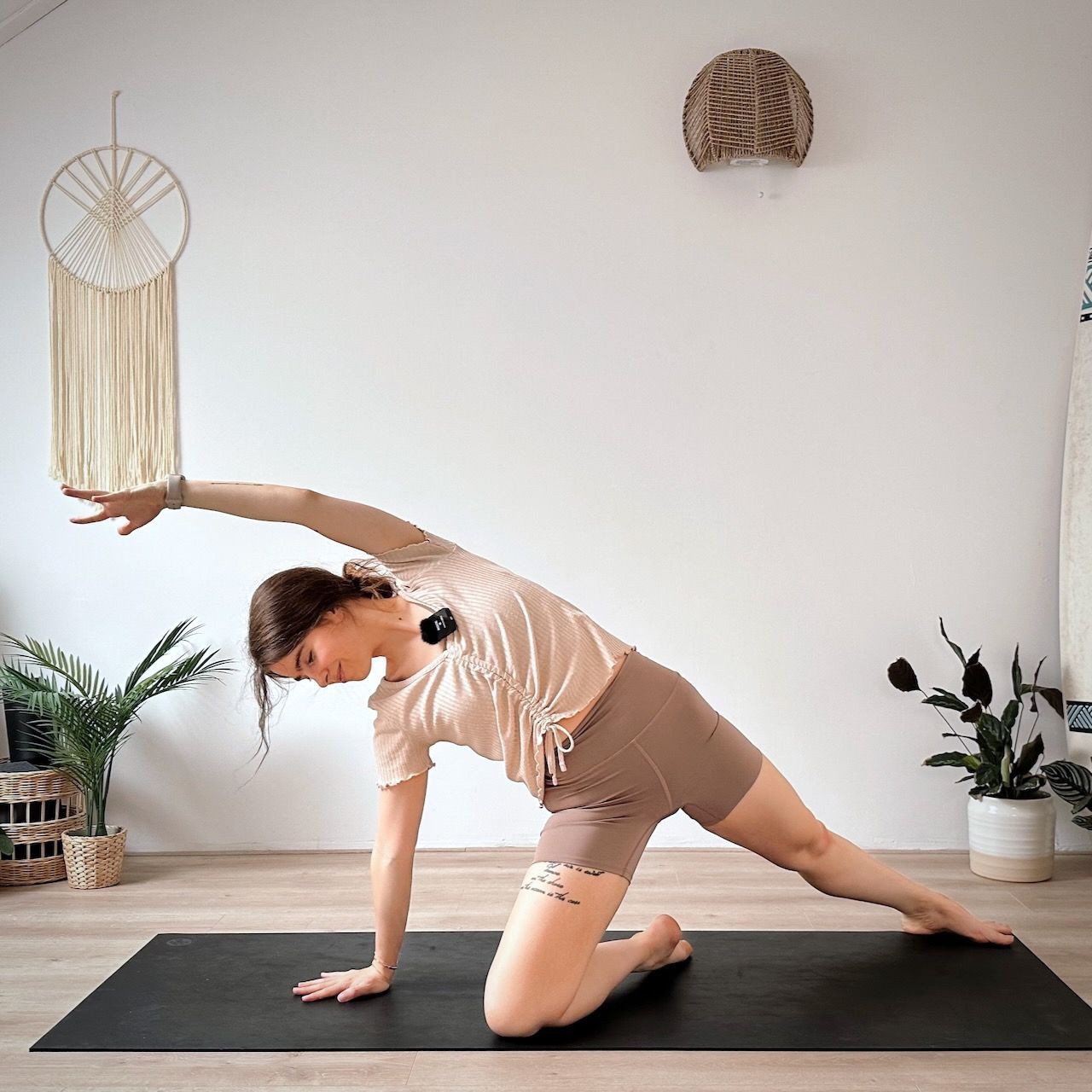 20 MIN YOGA ZUM WOHLFÜHLEN || Sanfter Flow für alle Level – wenig Belastung für die Handgelenke