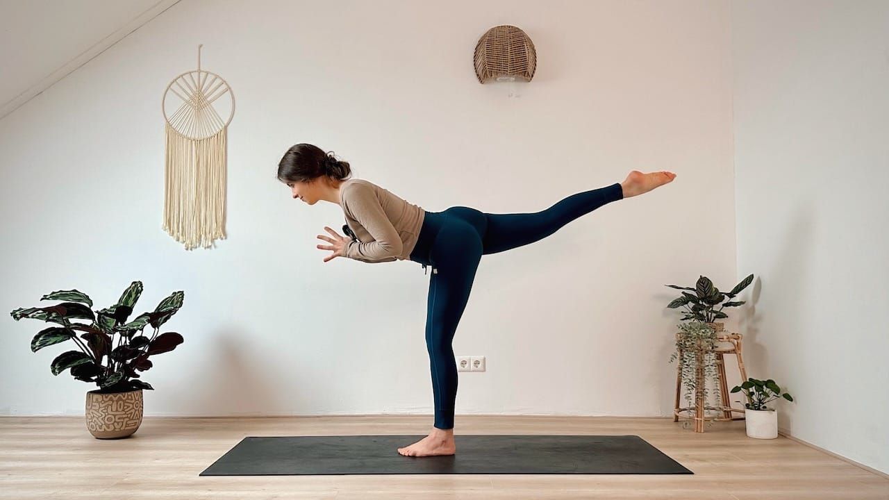 Align • Tag 5 🦋 10 MIN YOGA || für Gleichgewicht, Stabilität, Core & Beine – Peak Pose: Krieger 3