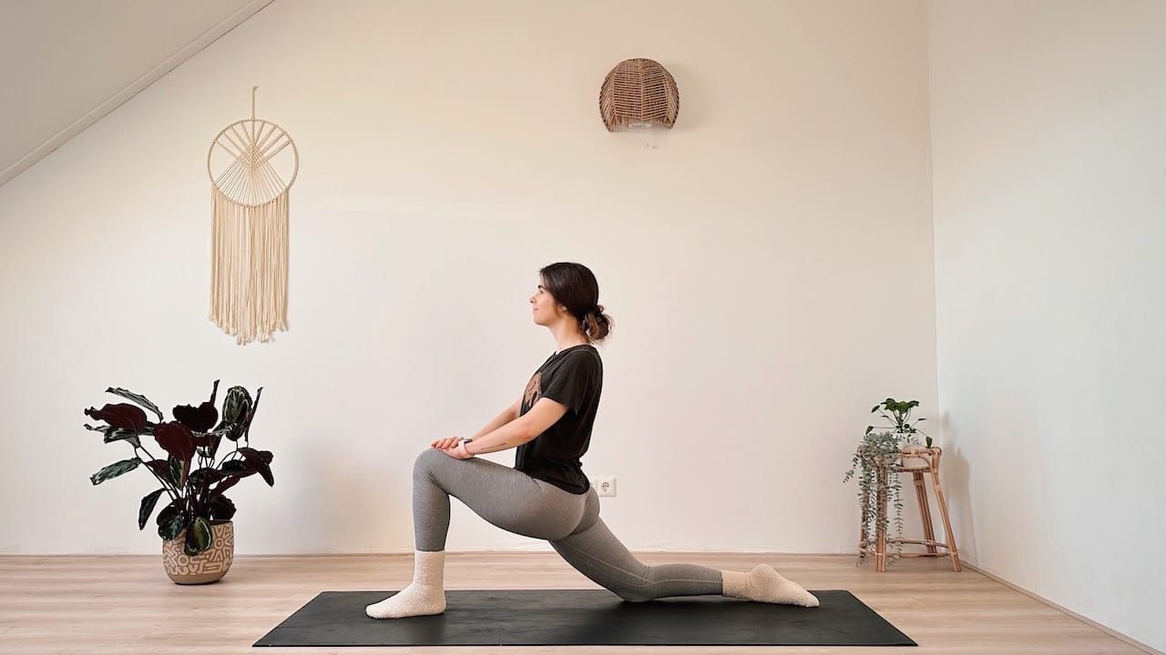 Align • Tag 28 🦋  20 MIN YOGA || für den unteren Rücken – Lösen & Entspannen (Sanft/Anfänger)