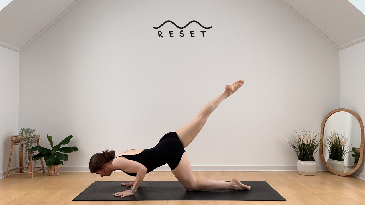 Tag 5 ✦ 25 MIN PILATES x YOGA || Core, Rücken & Arme – Haltung verbessern! ✦ 7 Tage Reset