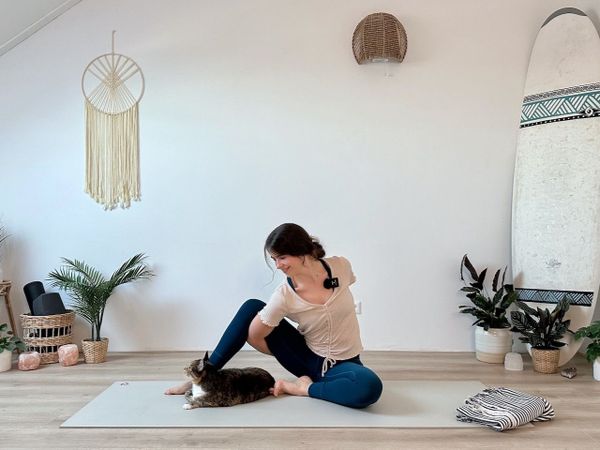 20 MIN SLOW FLOW || Entspannung für Oberkörper & Schultern (z.B. nach der Arbeit)