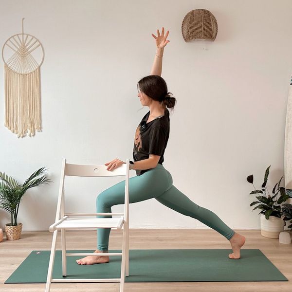 30 MIN YOGA MIT STUHL || Gleichgewicht, Kraft, Beweglichkeit & Entspannung