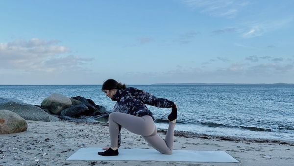 Align • Tag 30 🦋 10 MIN SUNSET YOGA || Balance & Beweglichkeit für Hüfte & Beine