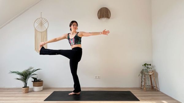 20 MIN YOGA FLOW IM STEHEN || Gleichgewicht & Stabilität (fortgeschritten, ohne Hände)