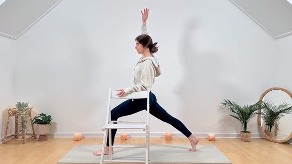 25 MIN STUHL YOGA || Balance & Beweglichkeit 🕯️ sanft zu Händen 🫶 für Anfänger & Senioren geeignet