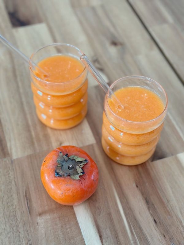 Herbstlicher Saft mit Kakis