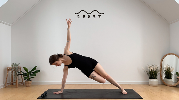 Tag 6 ✦ 20 MIN PILATES MIT HANTEL || Innere Oberschenkel & Seitliche Bauchmuskeln ✦ 7 Tage Reset