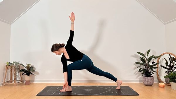 25 MIN YOGA || Twist & Release Flow • Detox Yoga (TOGETHER – Yoga im Januar 2026)