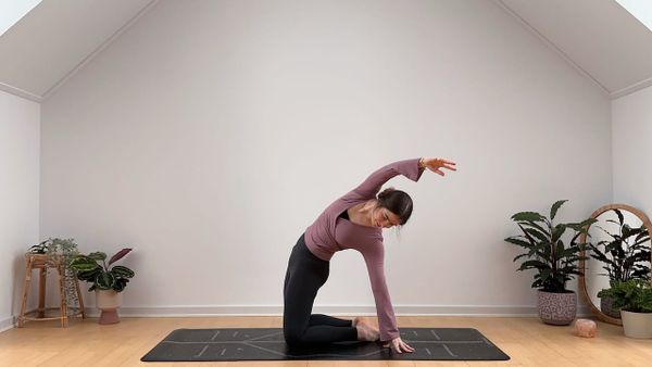 15 MIN YOGA FÜRS HERZ || Energie • Herzöffner • Dankbarkeit 💗 Yoga zum Valentinstag