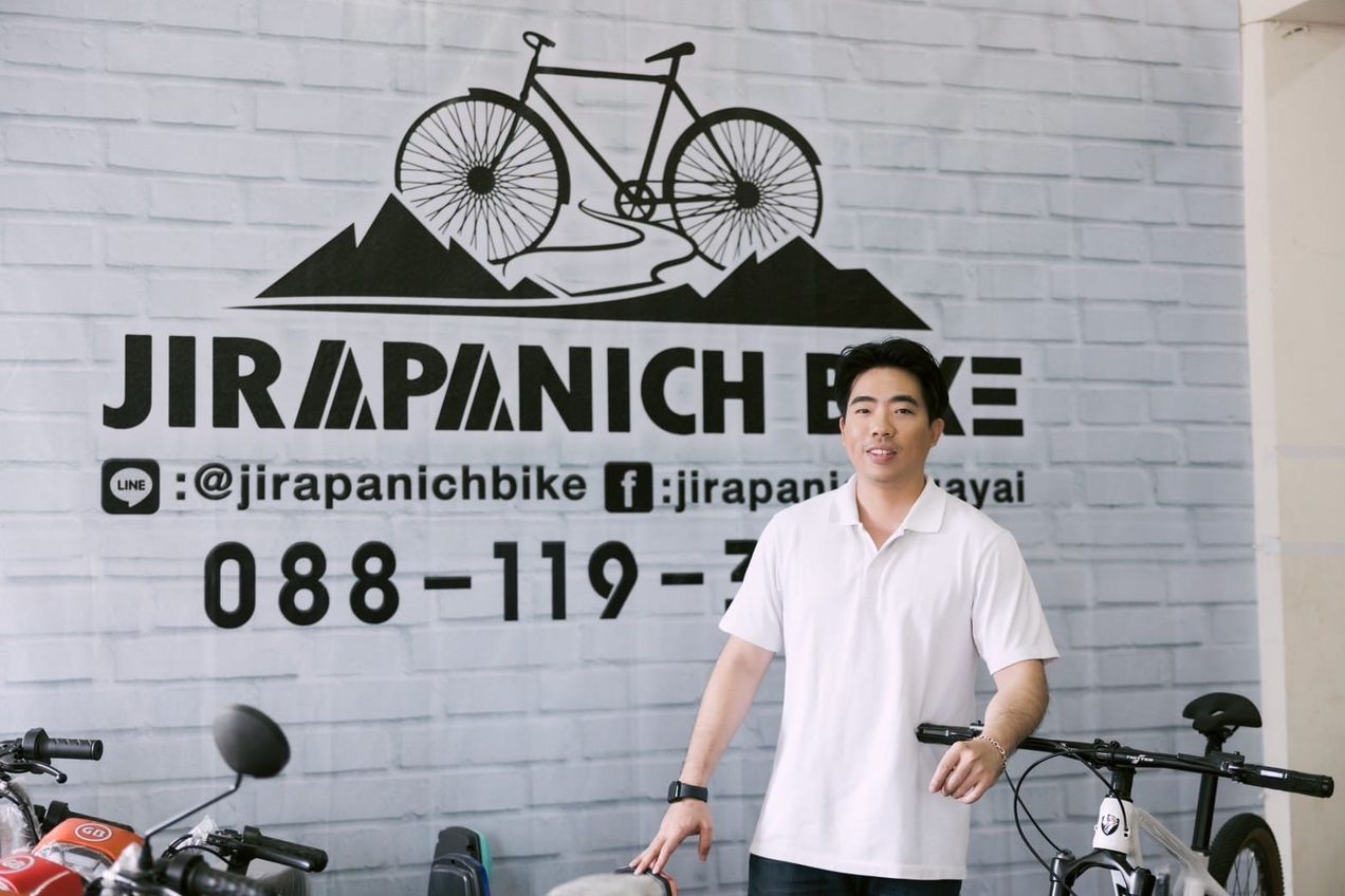 ทายาท “จิระพาณิชย์จักรยาน” ผู้ชุบชีวิตธุรกิจที่บ้านด้วยช่องทางออนไลน์  กับการกล้าลงมือทำสิ่งที่ ‘คิด’ ให้เกิดขึ้น ‘จริง’