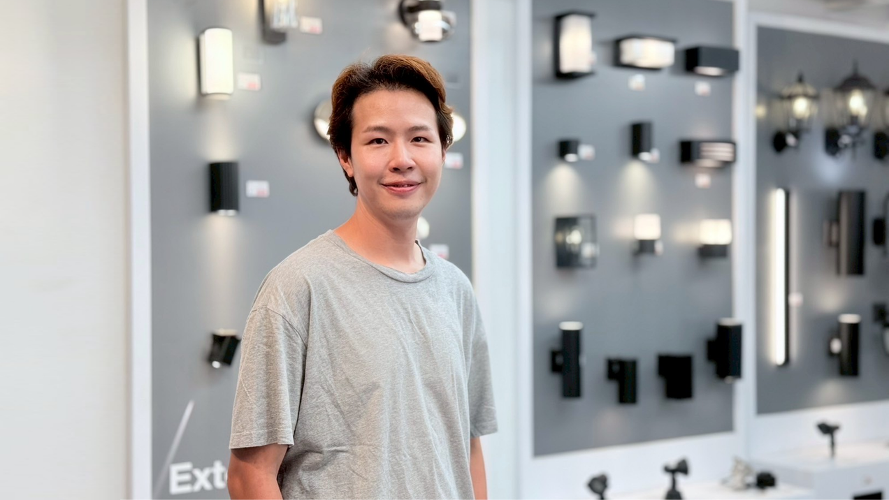 ทายาท “สมนึกการไฟฟ้า” ที่ต่อยอดร้านเครื่องใช้ไฟฟ้าสู่ “Hub Lighting” ที่มั่นคงกว่าเดิม