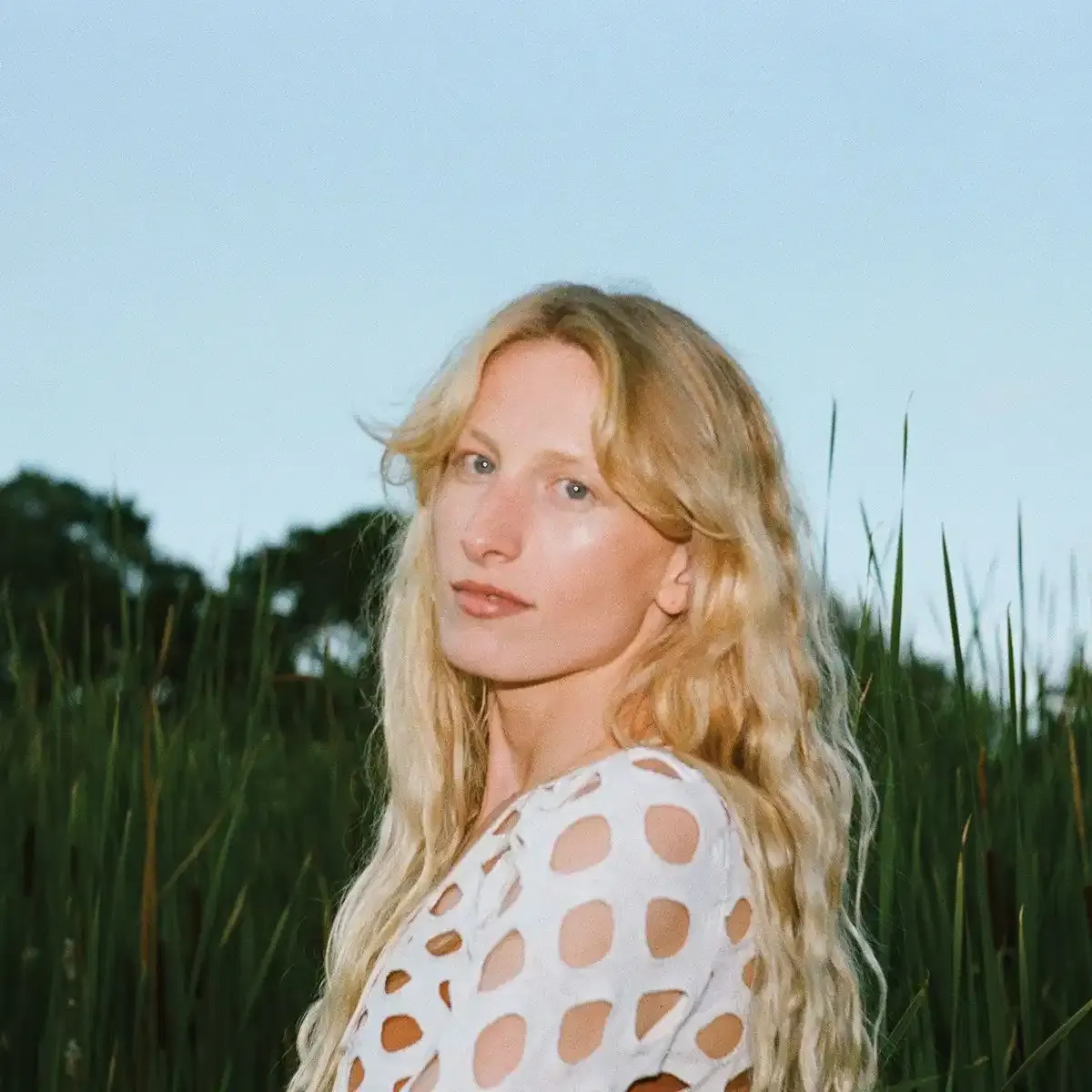 Sofia Grant – singer-songwriter