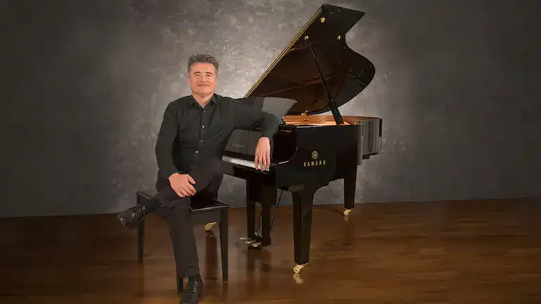 Alex Mercado – Pianist, Composer & Author
