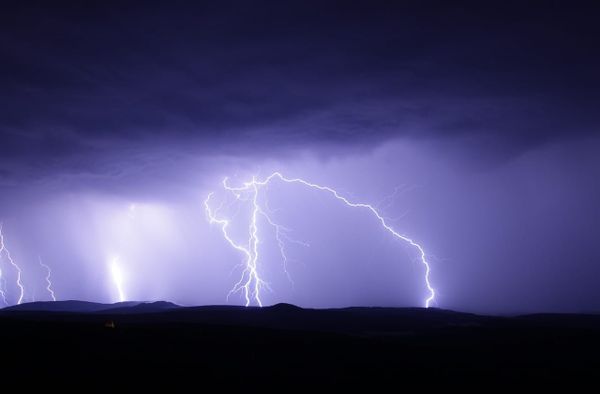 🌩️Gewitter 2025: Welche Risiken bestehen für Landwirte und wie können Sie sich schützen?