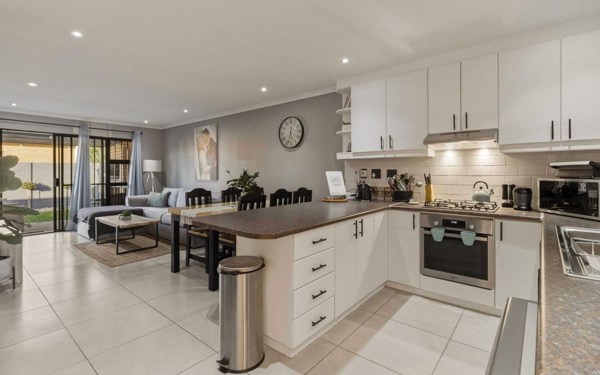 Painters Somerset West: Get the Best Results with Professional Residential Painting Services